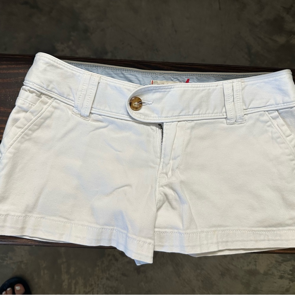 Red Camel White High-Waist Women's Shorts